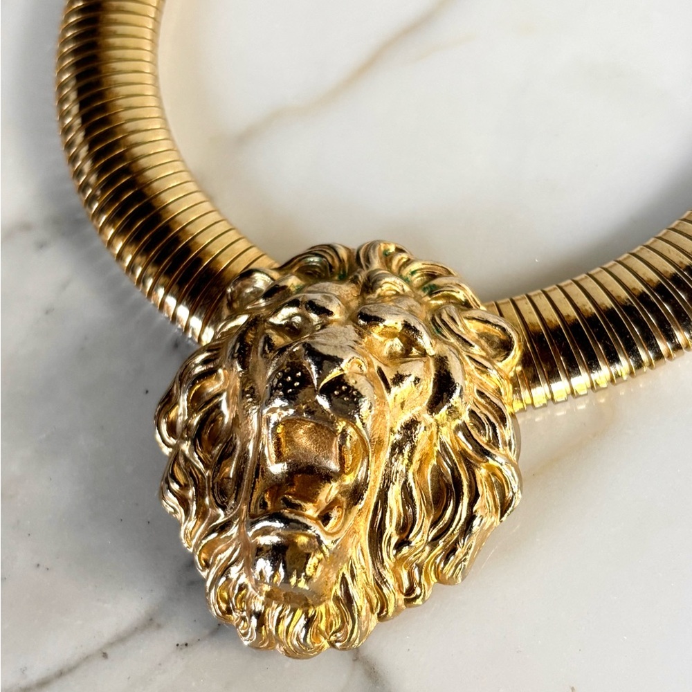VINTAGE 1980s MASSIVE GOLDEN LION HEAD TUBOGAS OMEGA STATEMENT CHUNKY NECKLACE - Picture 3 of 9